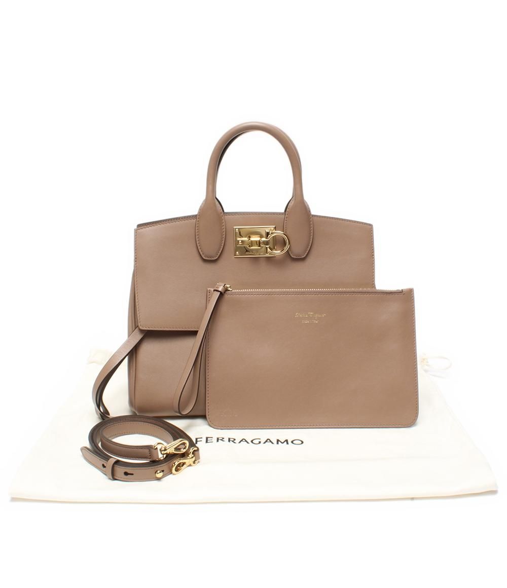 美品 サルバトーレフェラガモ 2way ハンドバッグ ショルダーバッグ