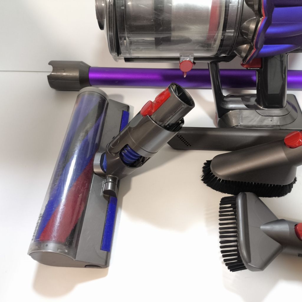 バッテリー良好 Dyson SV18 掃除機 一式セット【動作確認済】 No236
