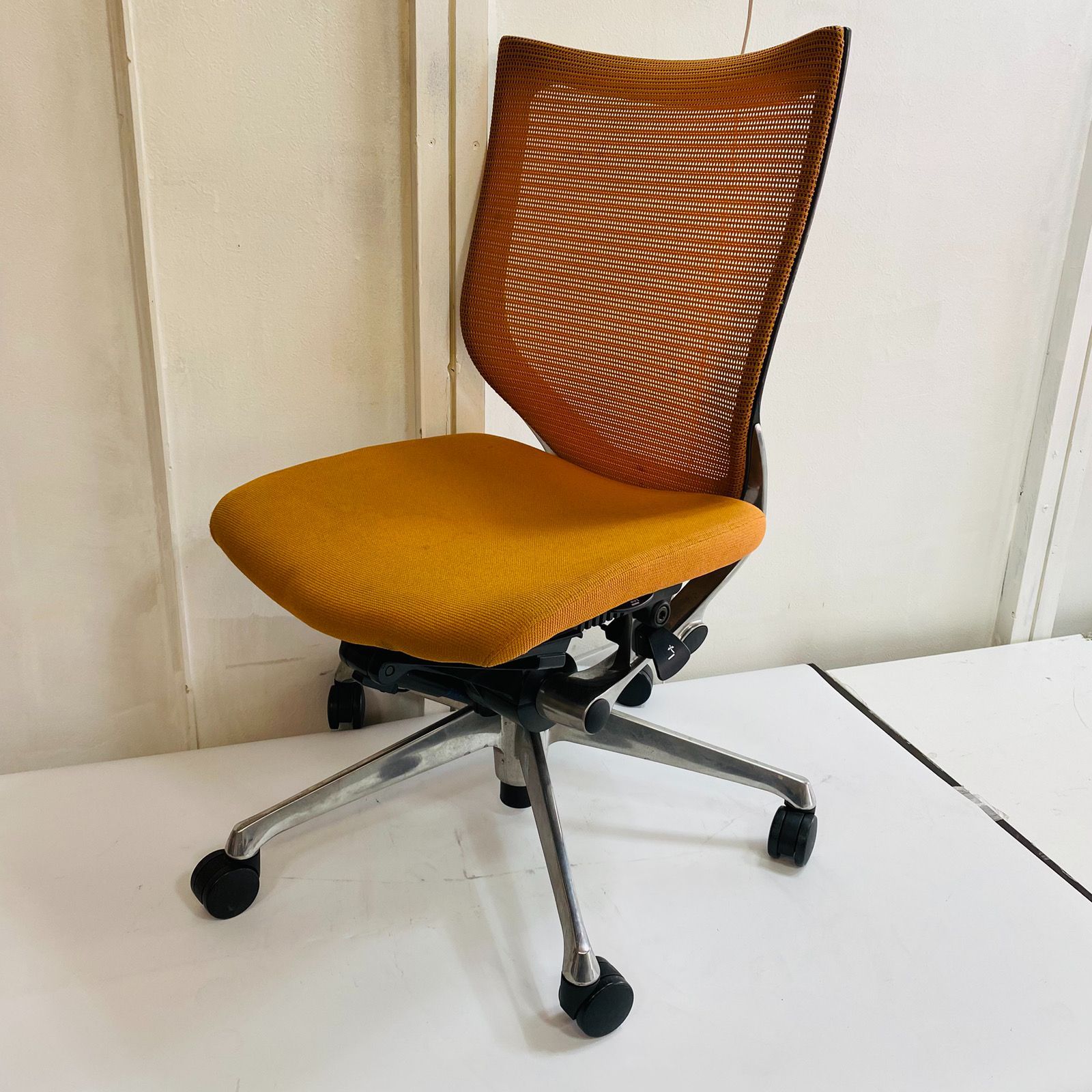 オカムラ OAチェア バロン Baron オフィスチェア ハイバック - メルカリ