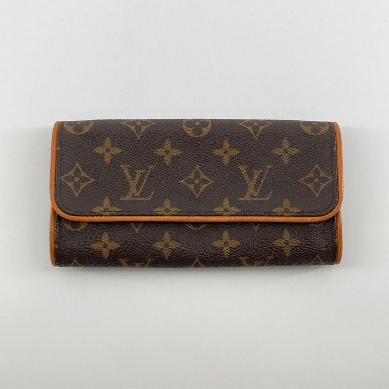 LOUIS VUITTON（ルイ・ヴィトン） モノグラム ポシェットツインPM