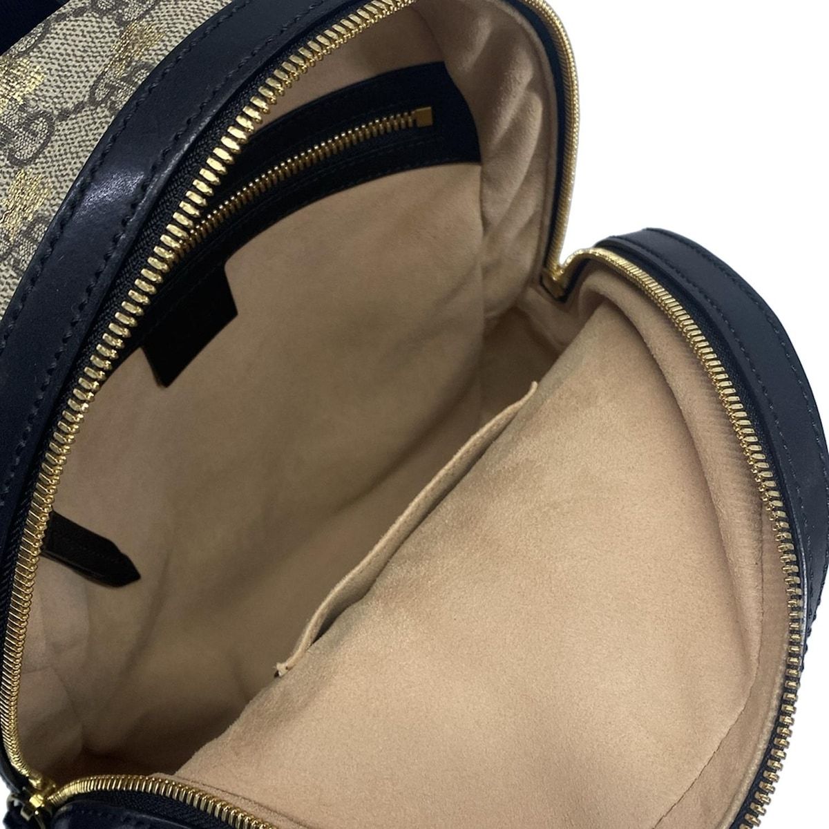 GUCCI(グッチ) リュックサック GGスプリーム ビー スモールバック