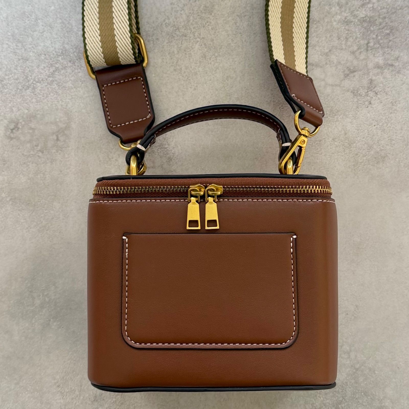 ZARA ミニショルダーバッグ ブラウン ボックスバッグ ストラップ付き