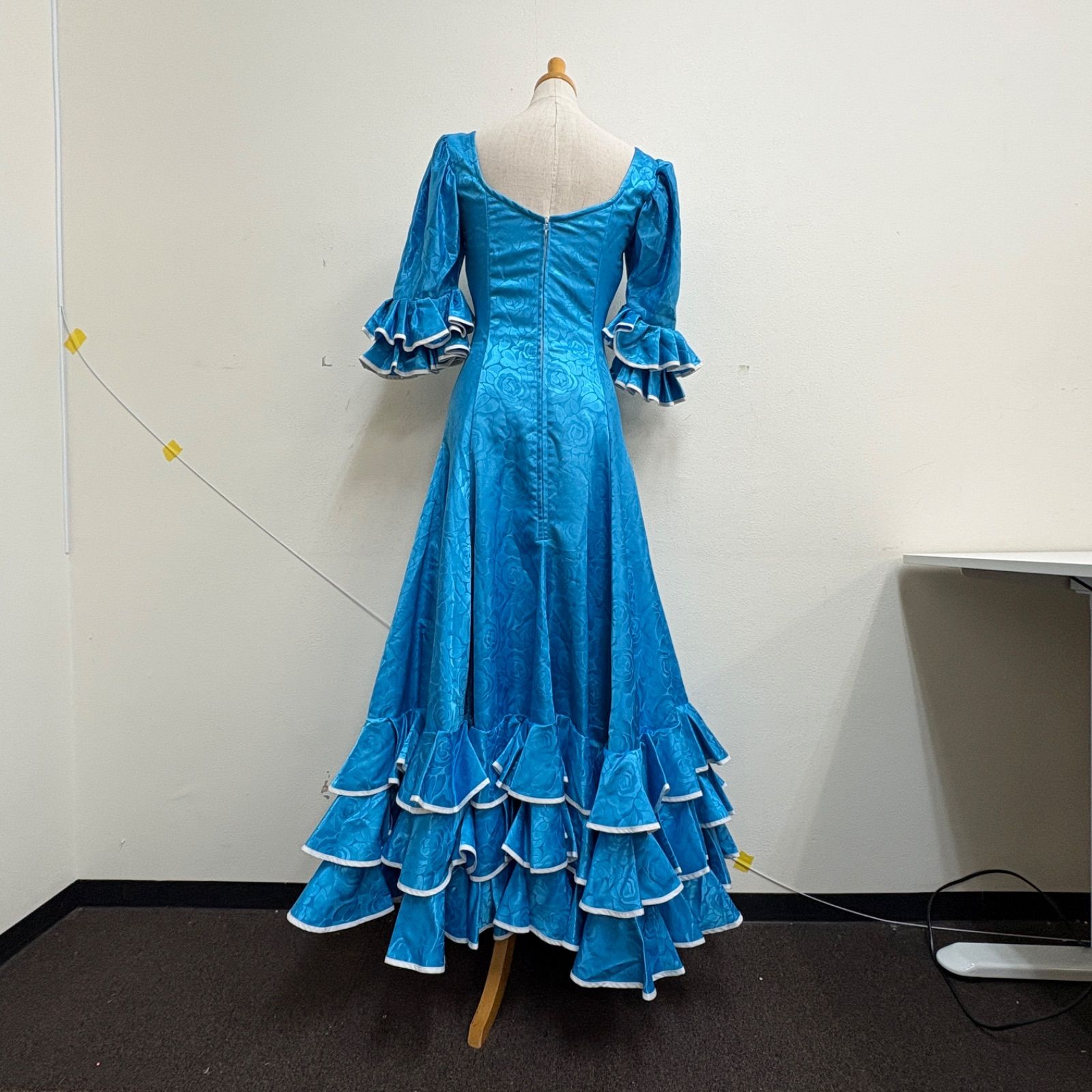 フラメンコ衣装 ドレス ワンピース 水色 3段フリル シンプル - メルカリ