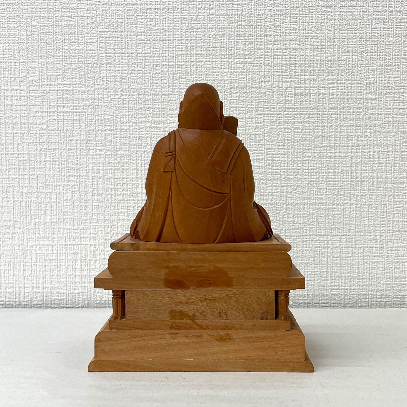 アウトレット】仏像 白檀 日蓮聖人 坐像 3寸 総高さ18.2cm 日蓮宗