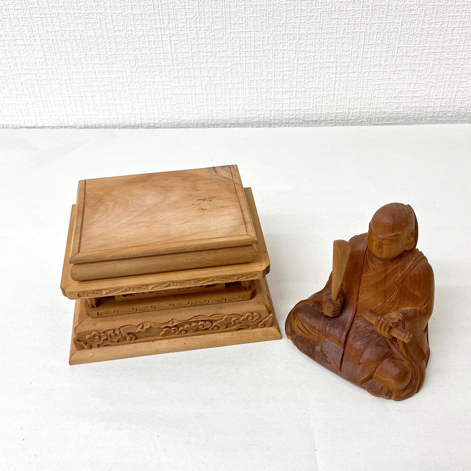 アウトレット】仏像 白檀 日蓮聖人 坐像 3寸 総高さ18.2cm 日蓮宗