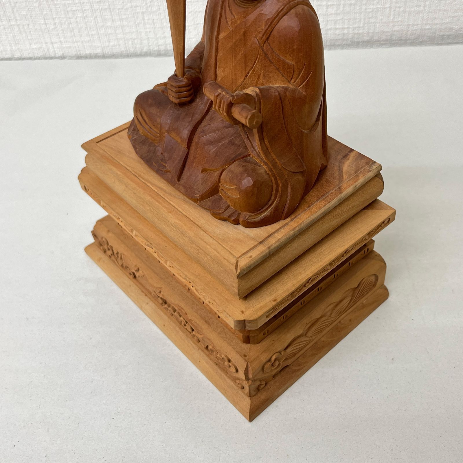 アウトレット】仏像 白檀 日蓮聖人 坐像 3寸 総高さ18.2cm 日蓮宗