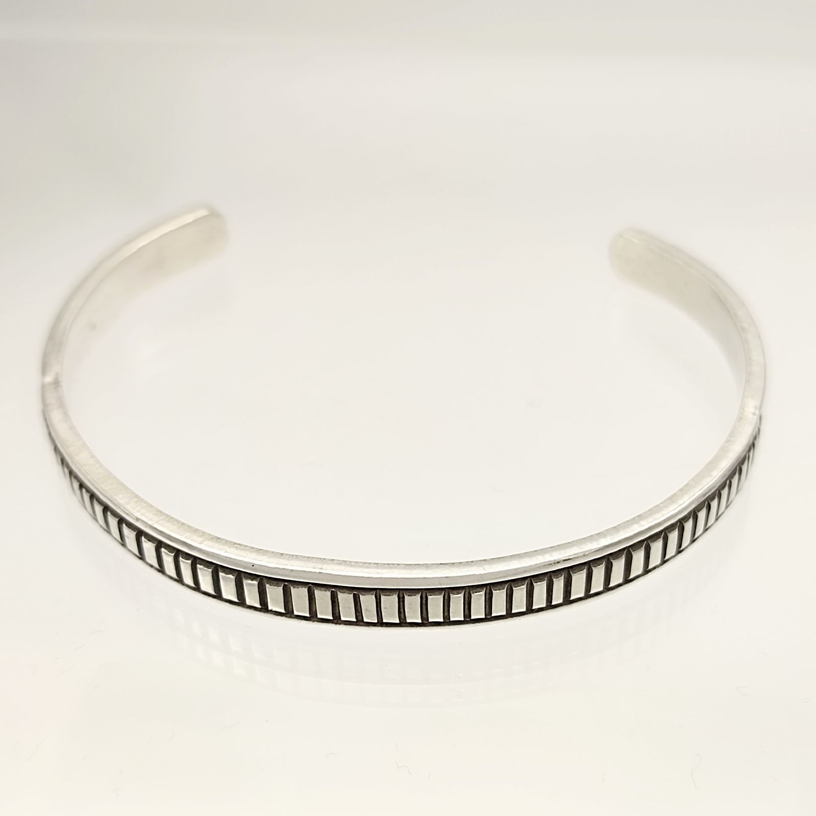 INDIAN 【美品】Rick Enriquez ナバホ族 バングル STERLINGSILVER 