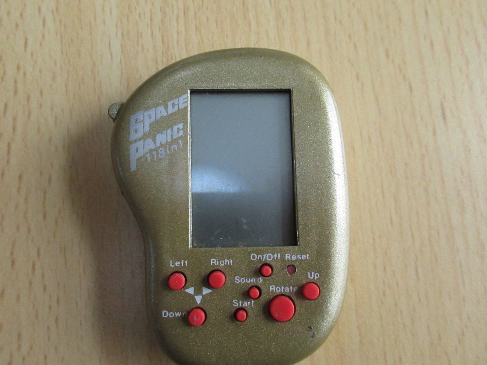 ジャンク品 五個 育成ゲーム機 携帯ゲーム たまごっち系 - メルカリ