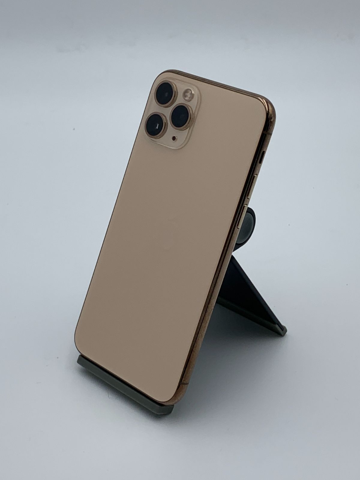 中古・画面キズ有・バッテリー劣化】iPhone 11 Pro 64GB ゴールド sim