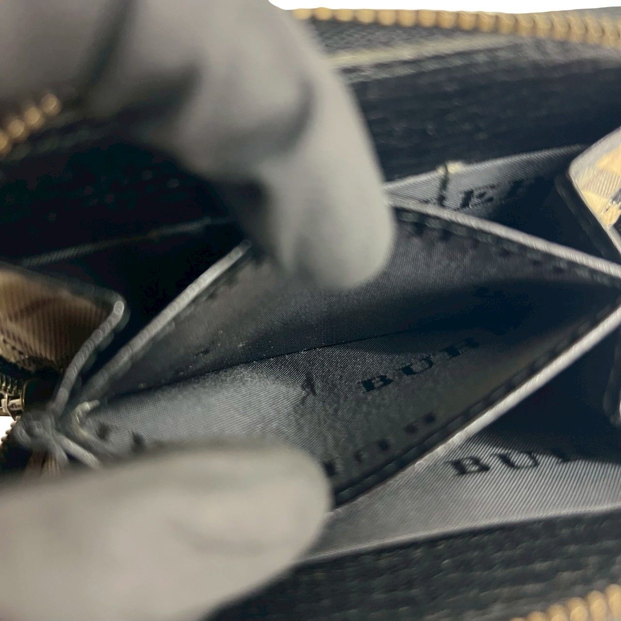 極 美品 BURBERRY バーバリー ノバチェック ロゴ 刻印 レザー 本革