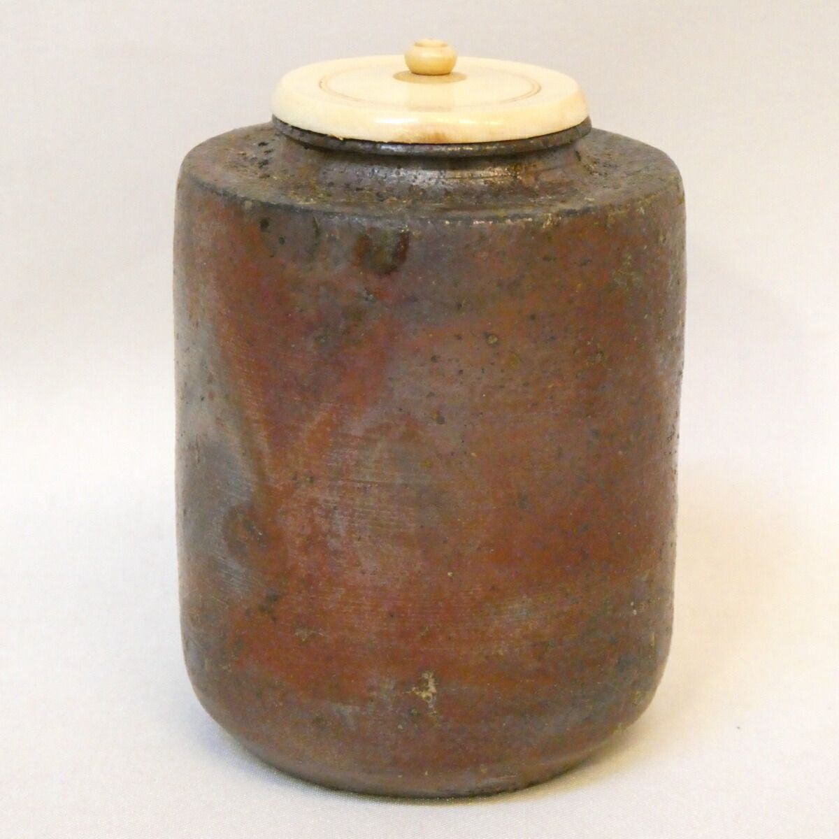 仕覆二つ】初代 市野信水作 丹波 焼締 肩衝茶入 藤種緞子 和久田金襴