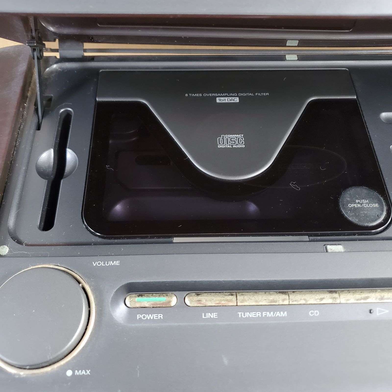 ジャンク】SONY ソニー セレブリティD-3000 CDラジオ ジウジアーロ