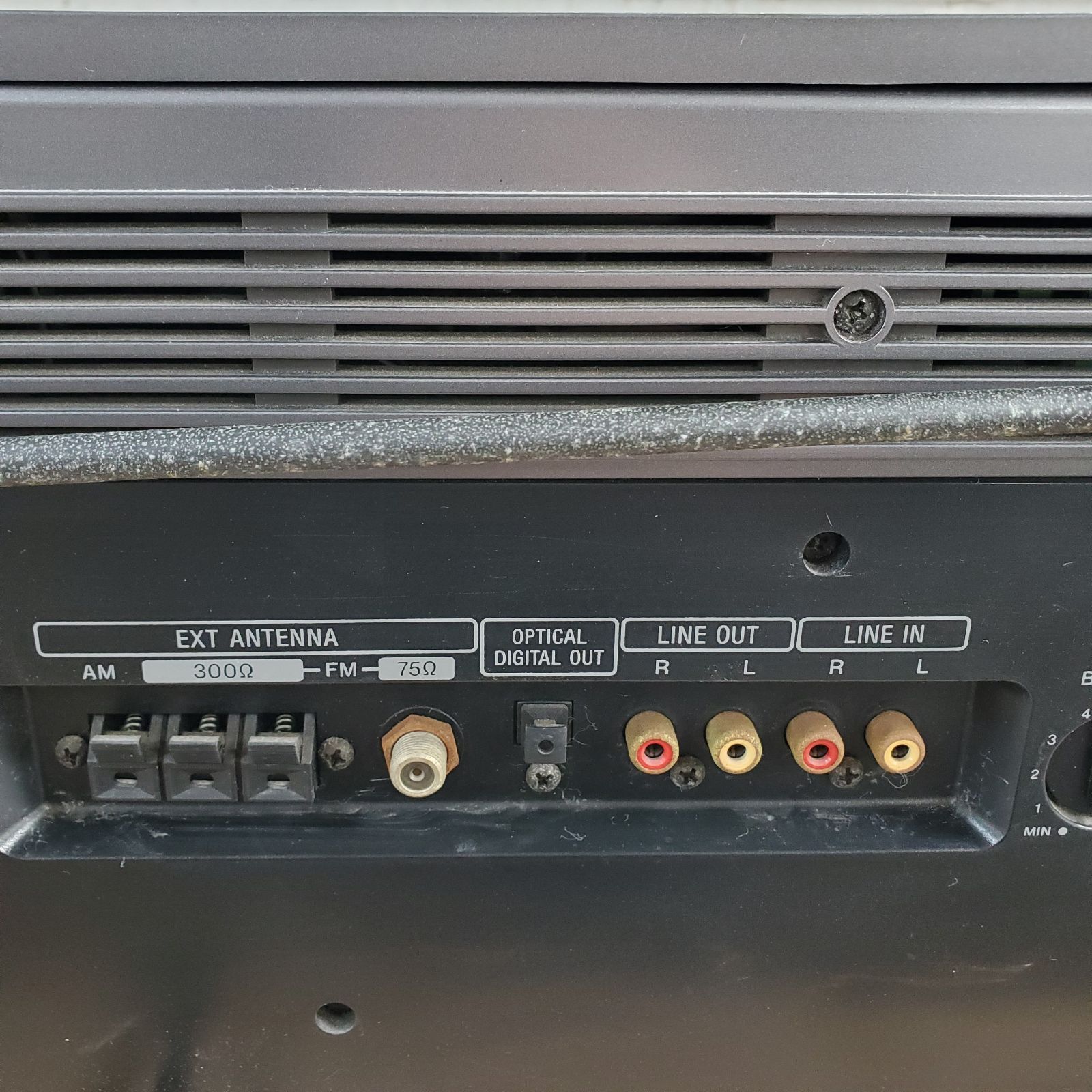 ジャンク】SONY ソニー セレブリティD-3000 CDラジオ ジウジアーロ