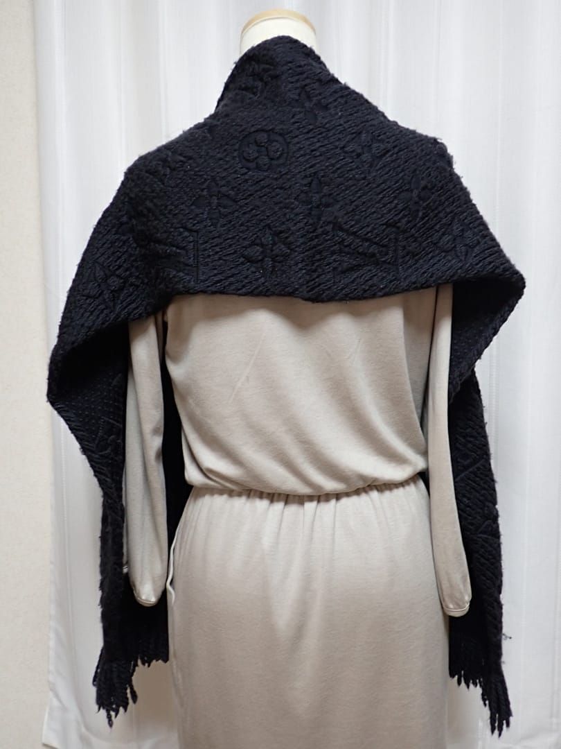 LOUIS VUITTON ルイ ヴィトン エシャルプ ロゴマニア ウールマフラー
