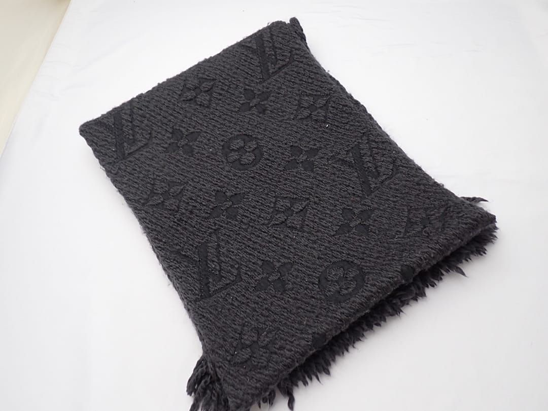 LOUIS VUITTON ルイ ヴィトン エシャルプ ロゴマニア ウールマフラー