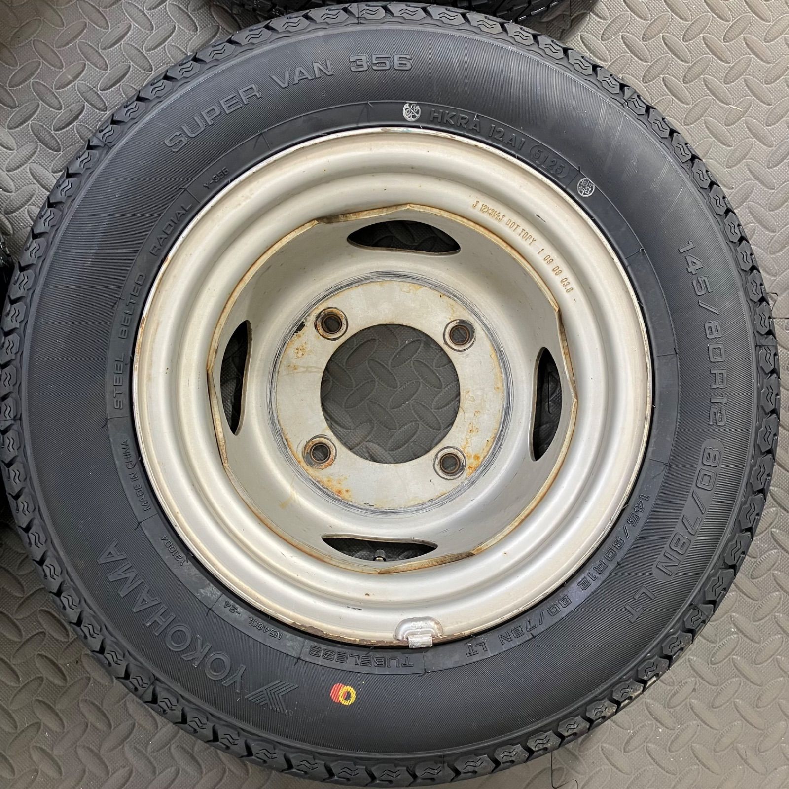 25年製 新品タイヤ 145/80R12 80/78N LT ヨコハマ スーパーバン356(夏