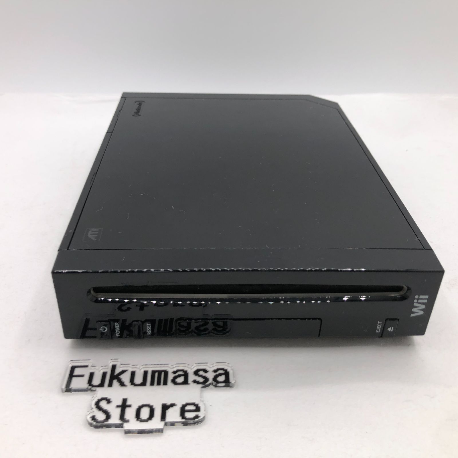 【中古美品】任天堂wiiセット　作動確認済 動作確認済 Nintendo Wii シロ 本体のみ 影の伝説ほか4本入り