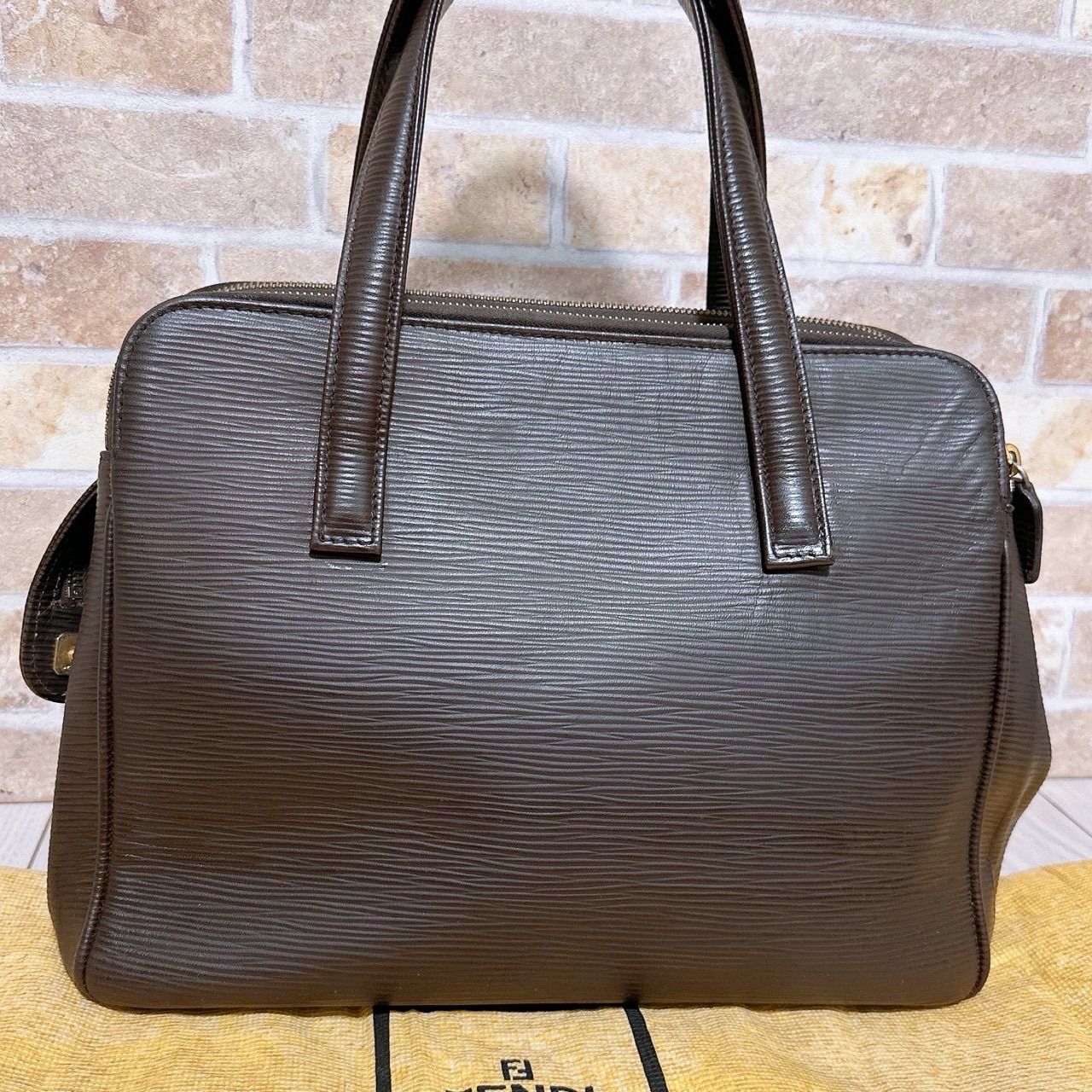 美品》FENDI(フェンディ)ハンドバッグ - メルカリ
