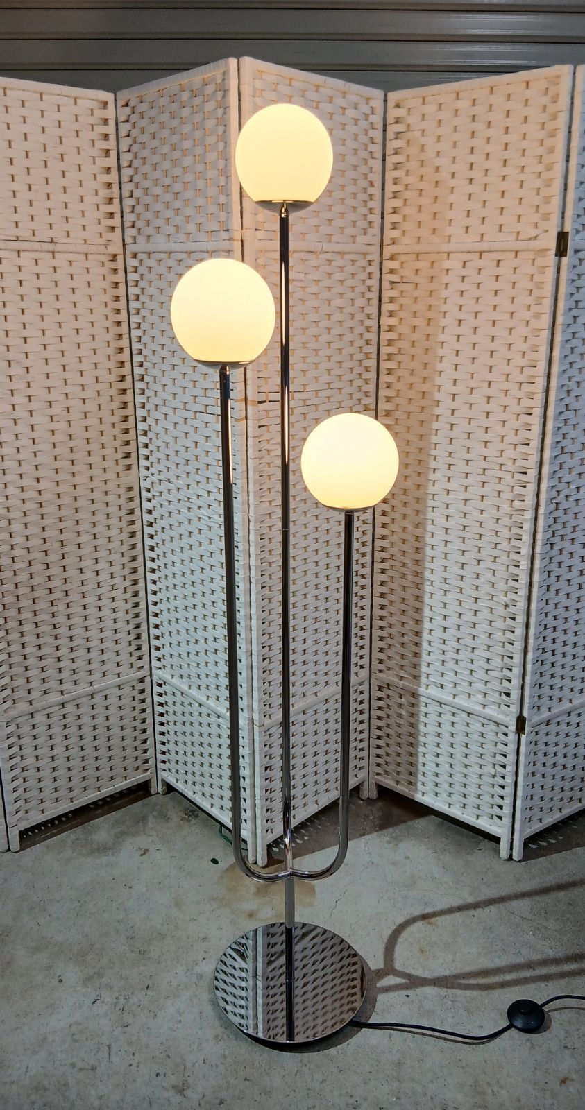 IKEA イケア SIMRISHAMN スィムリスハムン フロアランプ クロムメッキ