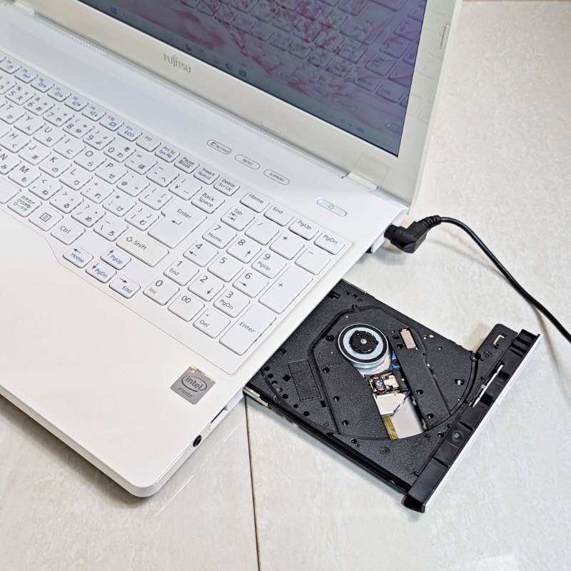 美品♪オフィス付き☆SSD256爆速/メモリ8G/初心者OK！Windows11ノート