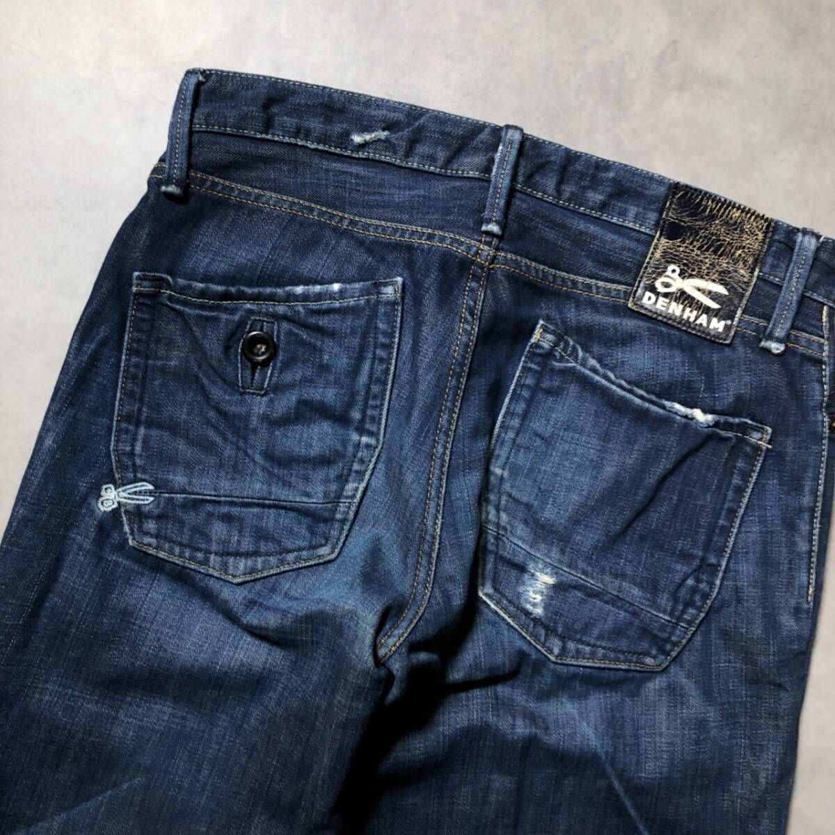 GQ4872◇DENHAM : R7 REGULAR◇w30◇インディゴ デンハム ストレート 