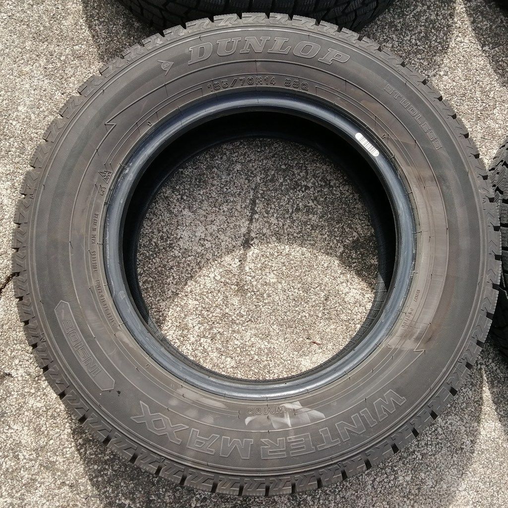 スタッドレスタイヤ4本 DUNLOP WINTER MAXX WM02 185/70R14 2024年 