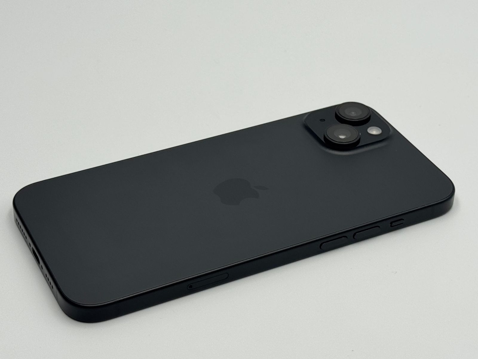 中古C】iPhone 15 Plus 128GB ブラック バッテリー【100%】 SIMフリー