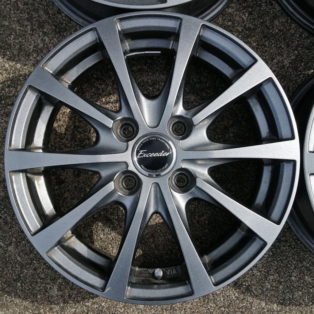 社外アルミ ホットスタッフ Exceeder 14インチ 14x4.5J+45 100-4H 