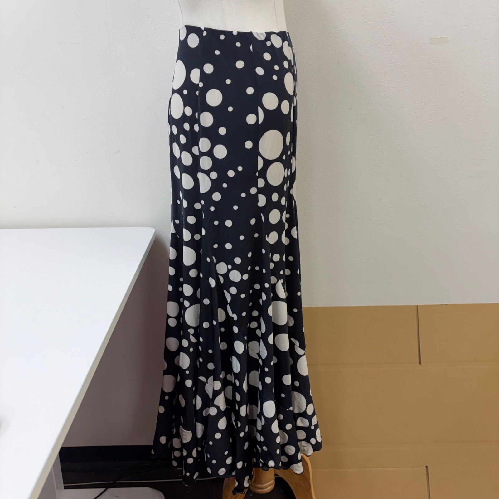 ソニアジョーンズ】フラメンコ衣装 スカート ファルダ 黒 ドット