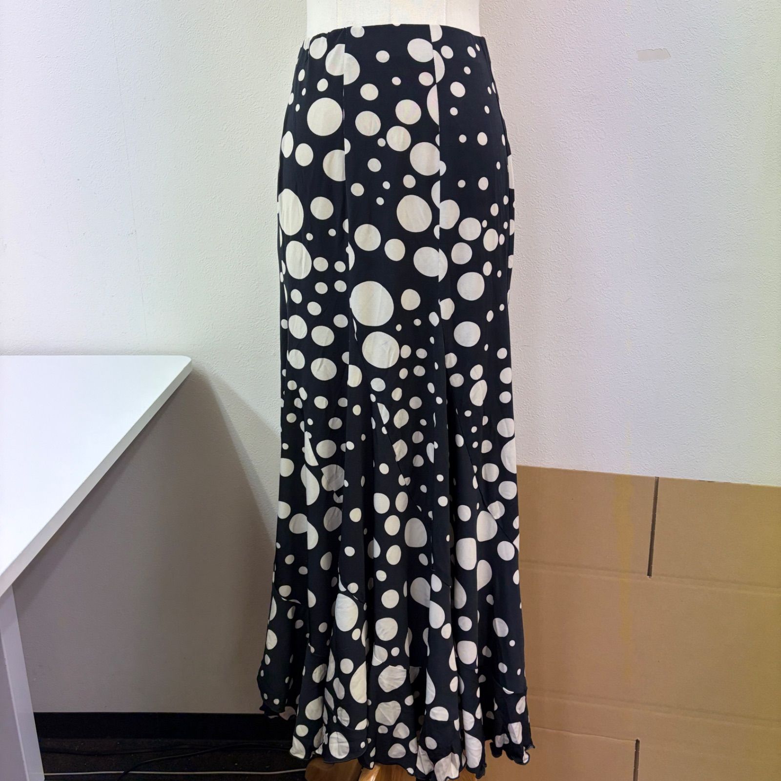 ソニアジョーンズ】フラメンコ衣装 スカート ファルダ 黒 ドット