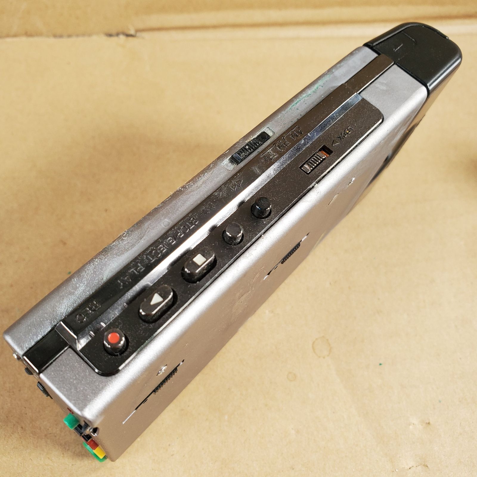 ジャンク】SONY WALKMAN ウォークマン WM-F404 ソニー - メルカリ