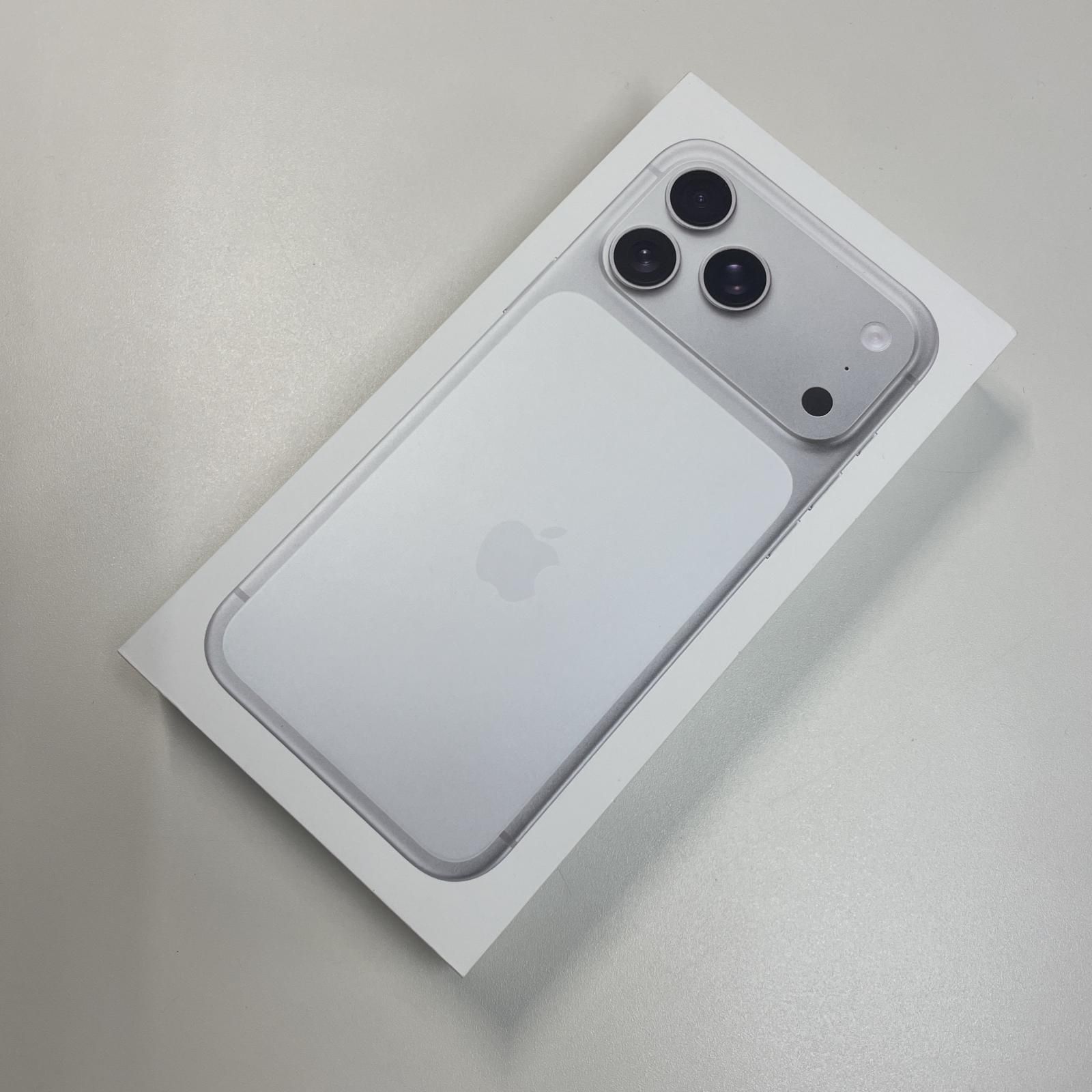 新品未開封 SIMフリー iPhone 17 Pro Max 256GB シルバー - メルカリ