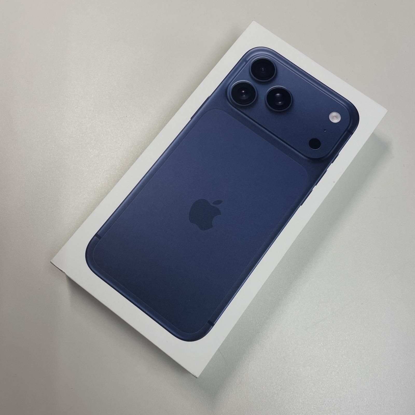 SIMフリー iPhone 17 Pro Max 256GB ディープブルー 新品未開封 - メルカリ