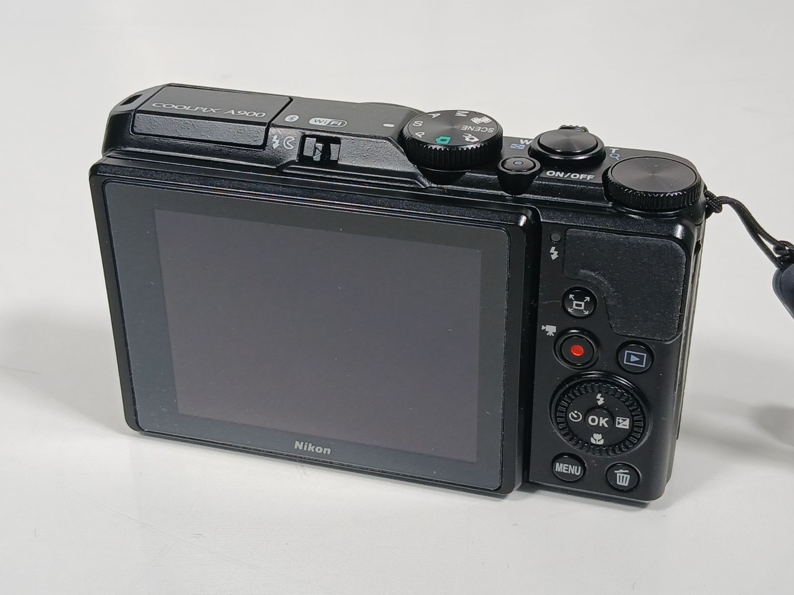 極美品 Nikon COOLPIX A900 ブラック 光学35倍ズーム 4K動画 SDカード