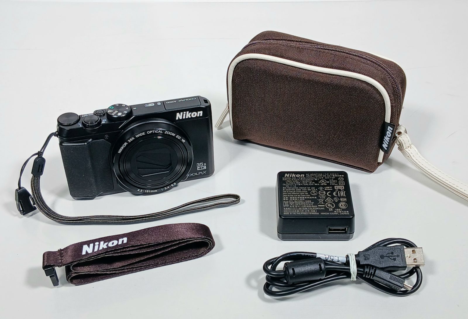 極美品 Nikon COOLPIX A900 ブラック 光学35倍ズーム 4K動画 SDカード