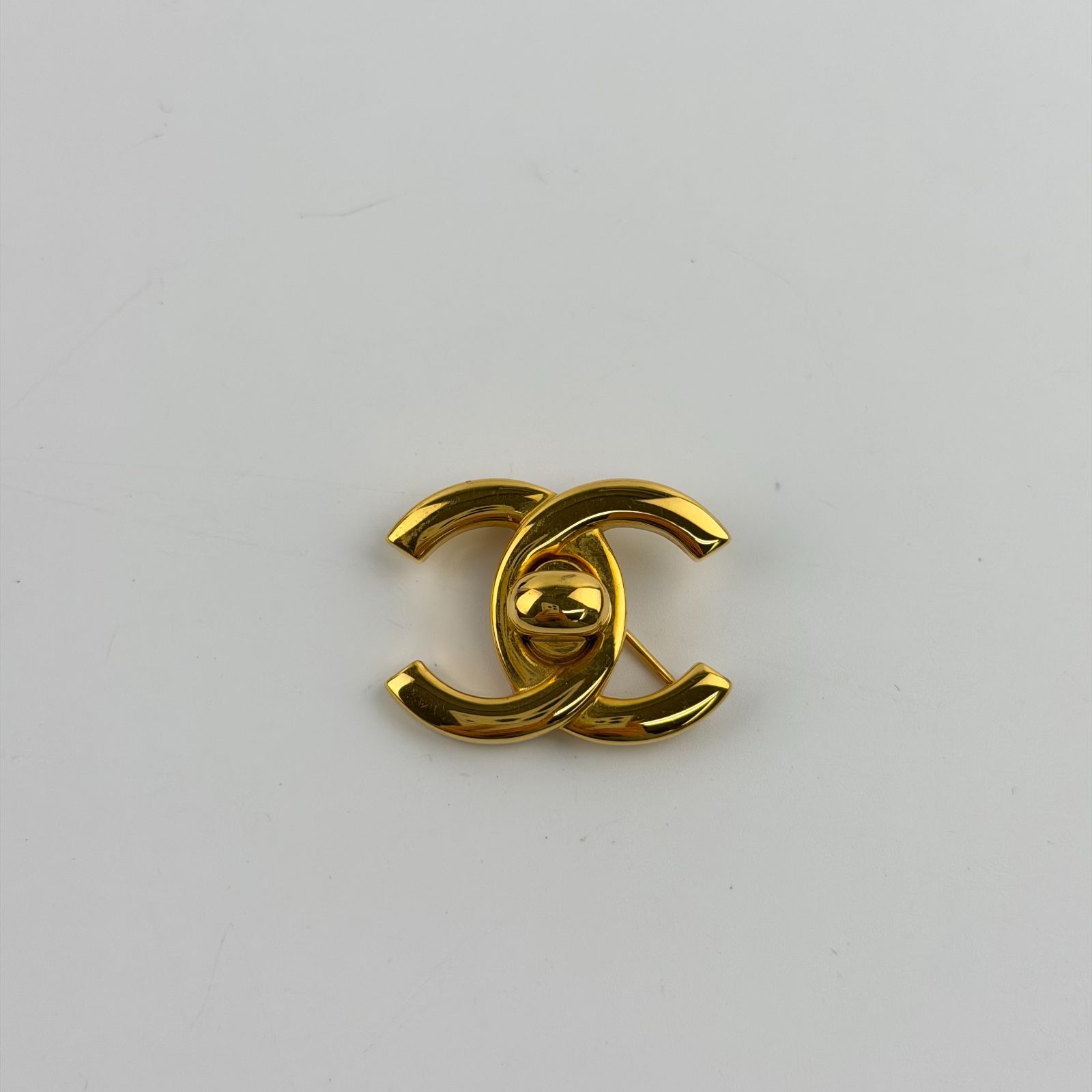 中古】CHANEL シャネル ココマーク ターンロック アクセサリー
