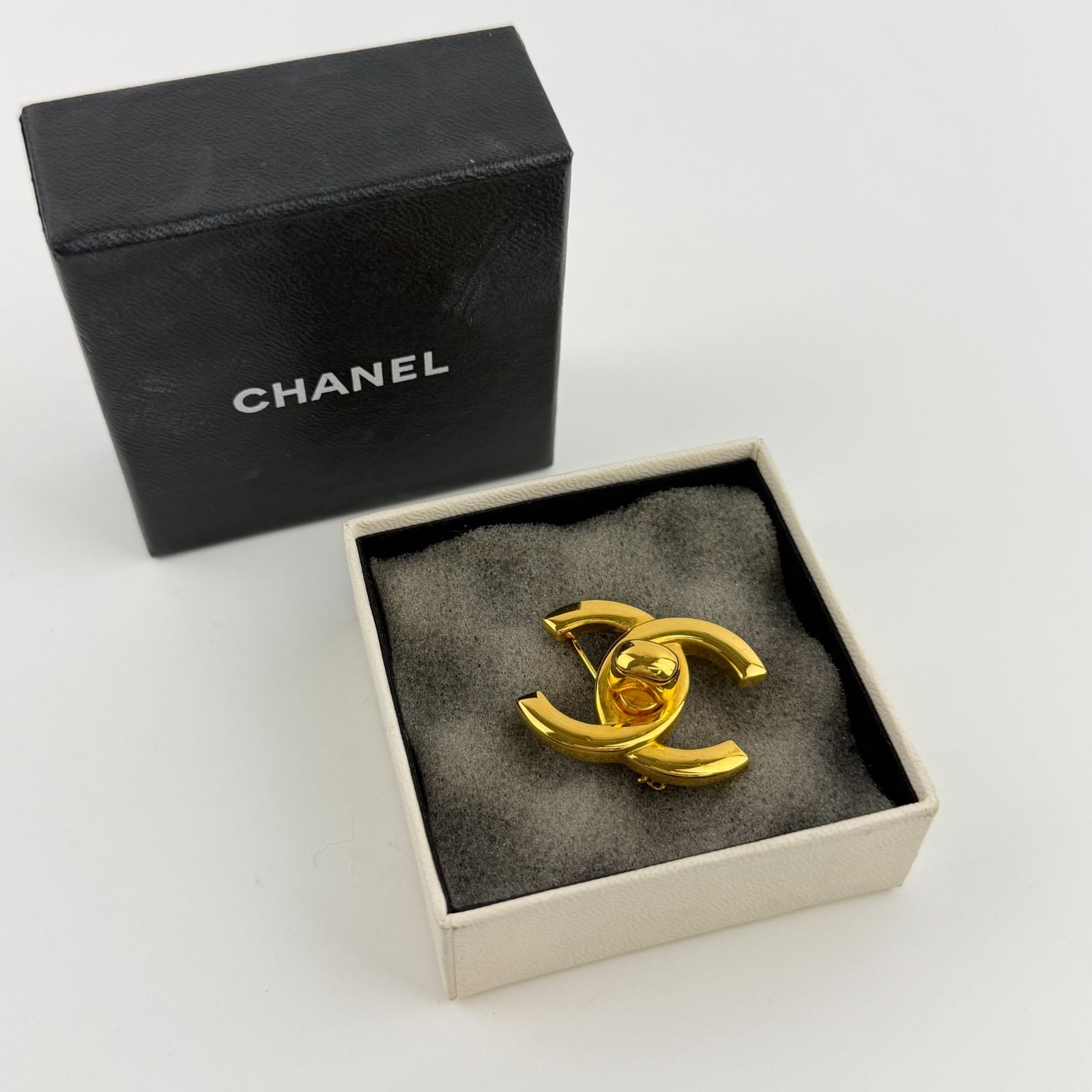 中古】CHANEL シャネル ココマーク ターンロック アクセサリー