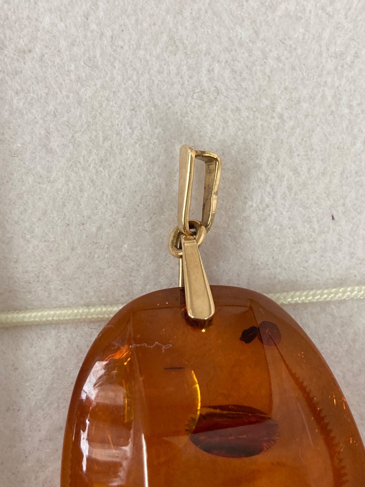 K10相当 583刻印 旧ソ連刻印 琥珀 コハク ペンダントトップ