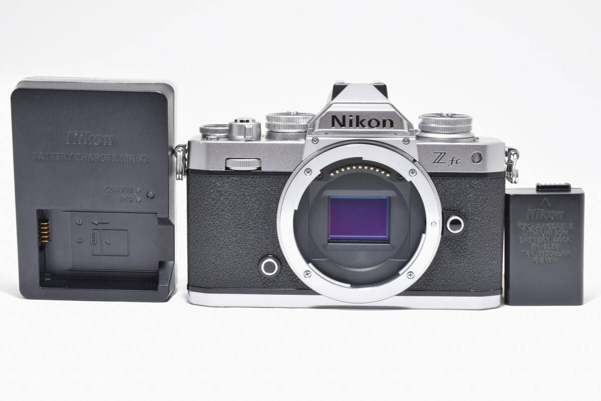 ☆極上品☆《ショット数4,026回 》Nikon ニコン Z fc ボディ シルバー