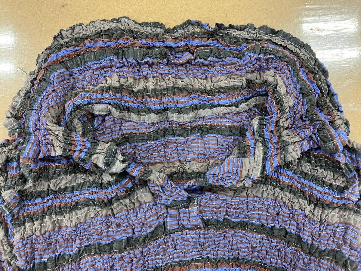 me ISSEY MIYAKE イッセイミヤケ 半袖シワ加工ブラウス プルオーバー