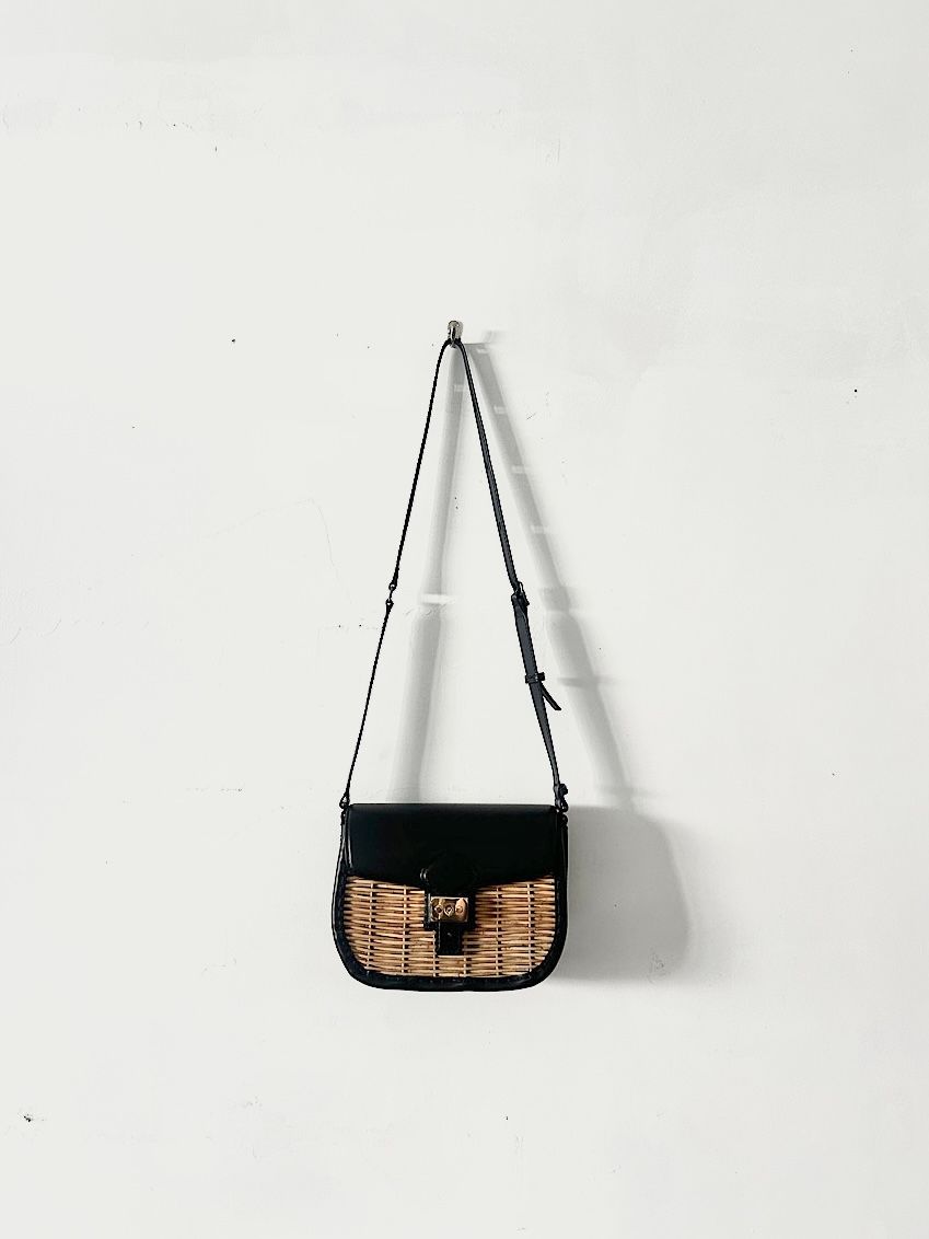 美品】ebagos エバゴス カーフ・ショルダーバッグ（ラウンドショルダー