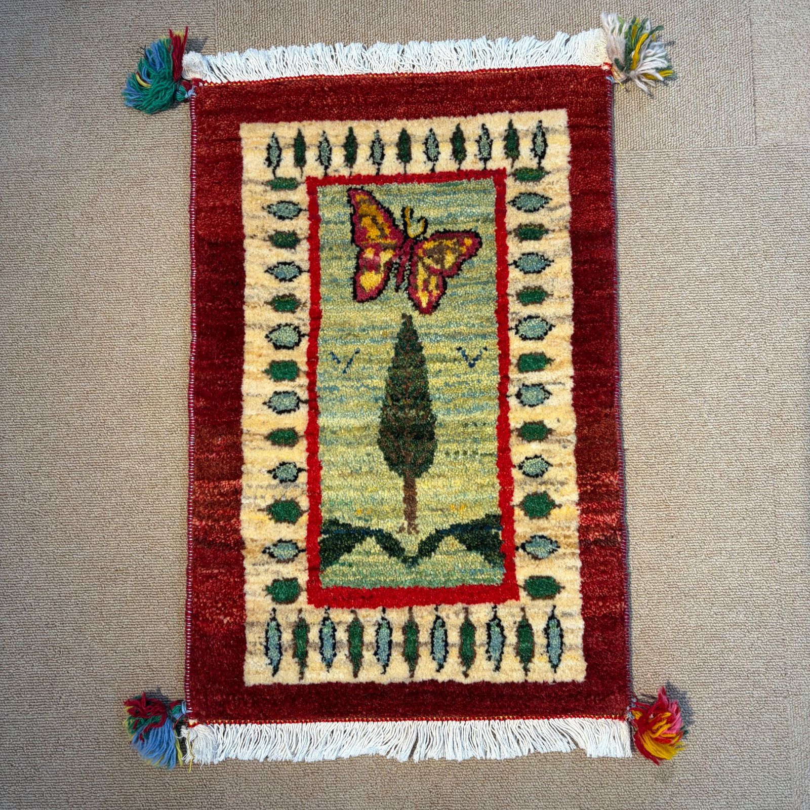 【ギャッベ】イラン産 手織りカーペット  39×58cm インテリアラグ 草木染め　玄関　タペストリー　【チェリーベアギャッベ　チェリーベアギャッベ40×60   】