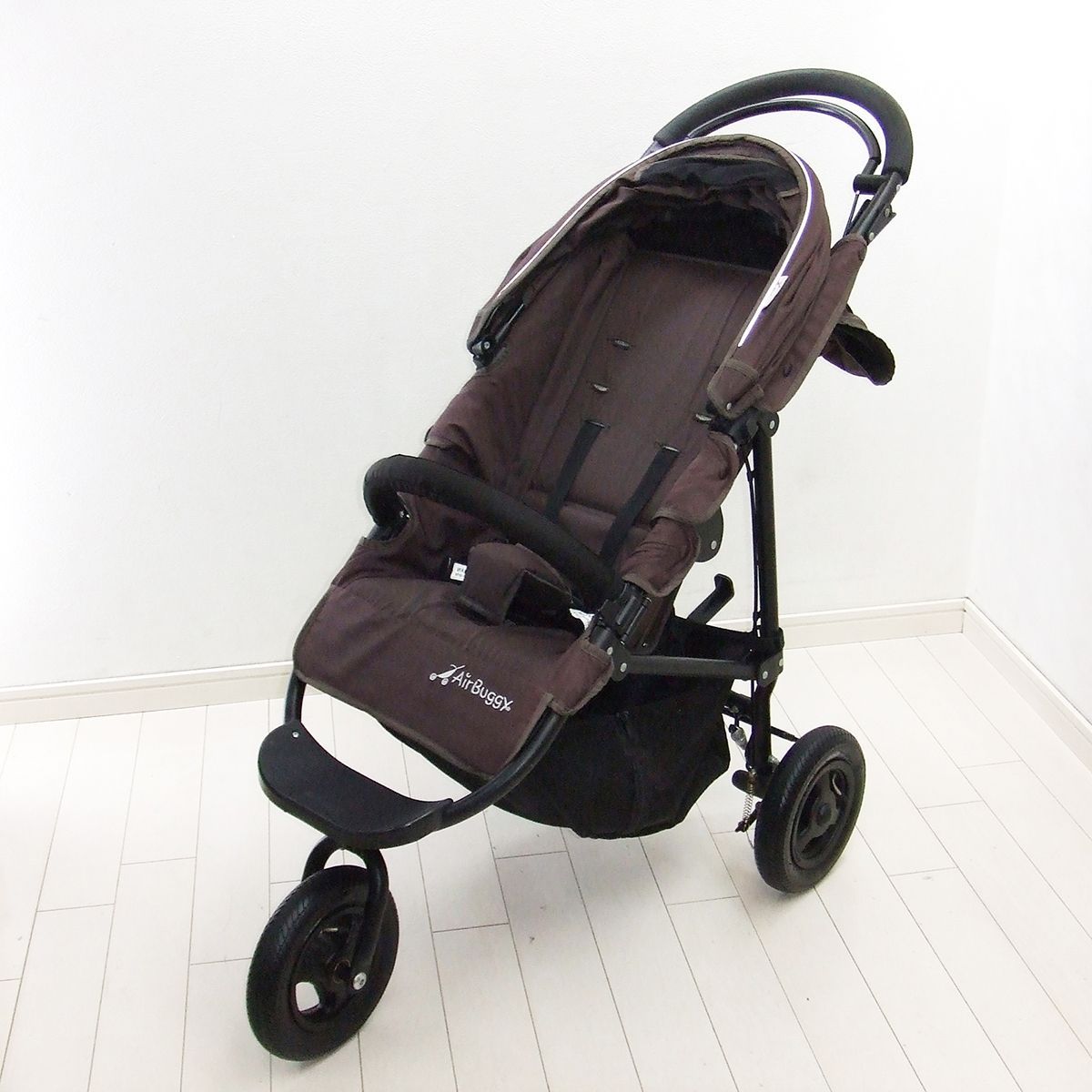  ベビーカー 人気のエアバギー ココ ブレーキモデル AIRBUGGY COCO 3カ月から3歳 ベビーカー C.一般 片手操作 ベビーカー バギー 外出 移動用品