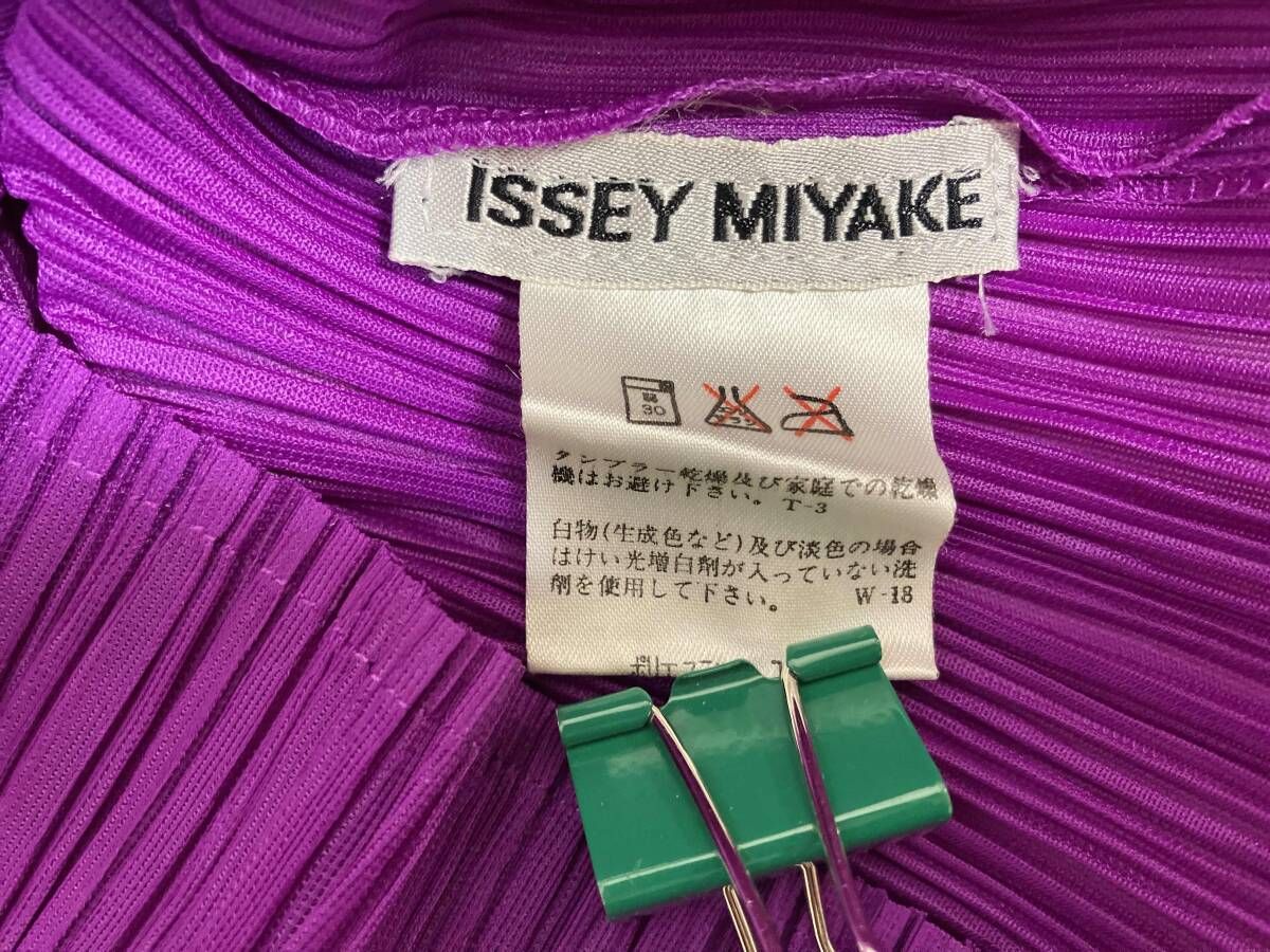 ISSEY MIYAKE イッセイミヤケ PLEATS PLEASE プリーツプリーズ