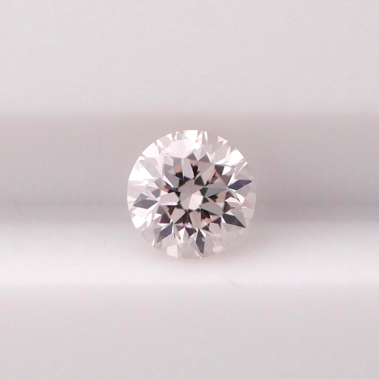 大粒】0.231ct 天然ピンクダイヤモンド VS-2 ラウンド Very Light 