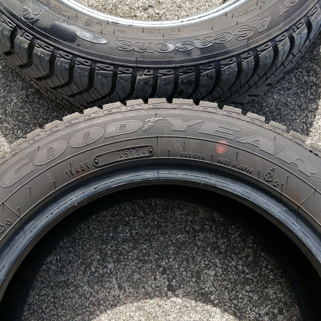 オールシーズンタイヤ 4本セット GOODYEAR Vector 4Seasons Hybrid 155