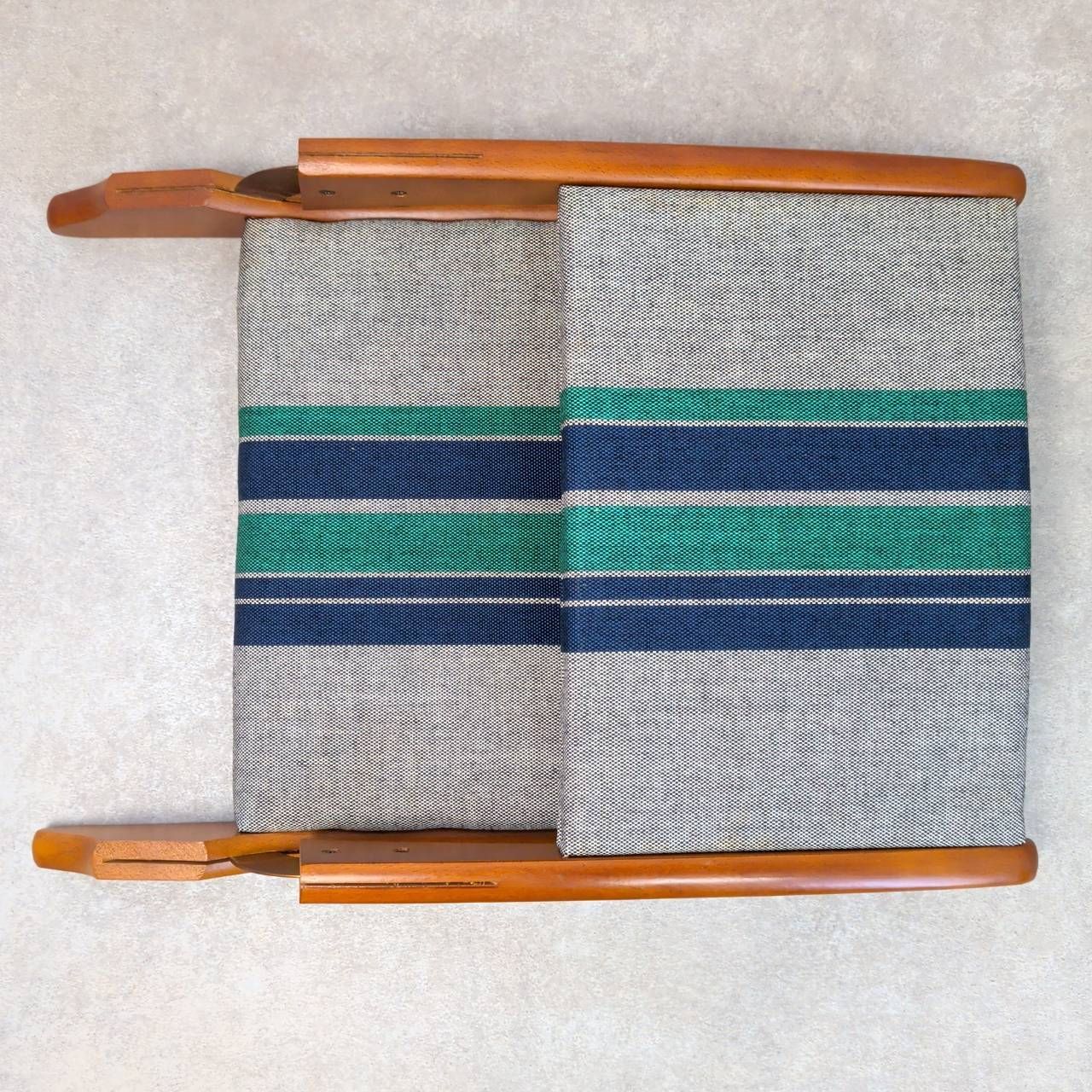 座椅子 赤 緑 2客セット - メルカリ