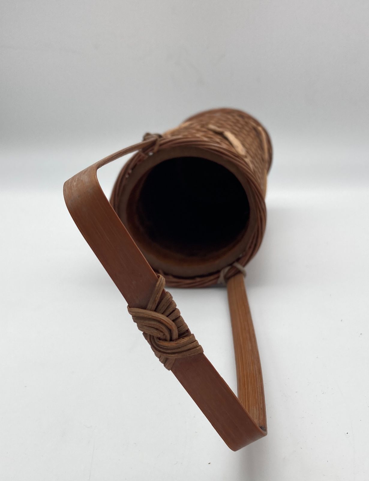 昭和レトロ 竹細工の手付きの花籠（花入れ）/ 茶道 華道 - メルカリ