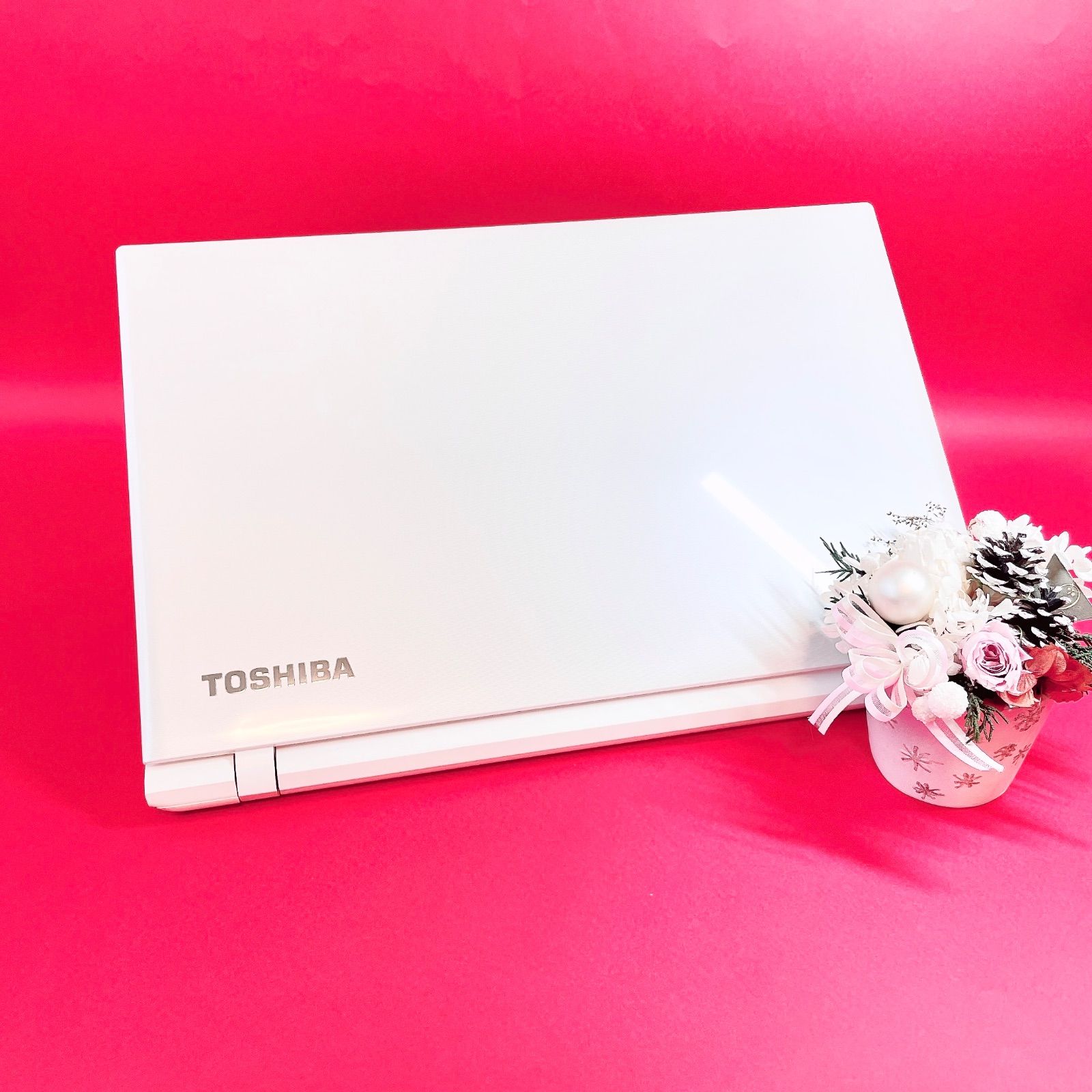 たっぷり大容量1TB❣️写真や動画の保存におすすめ✨️薄型ノート