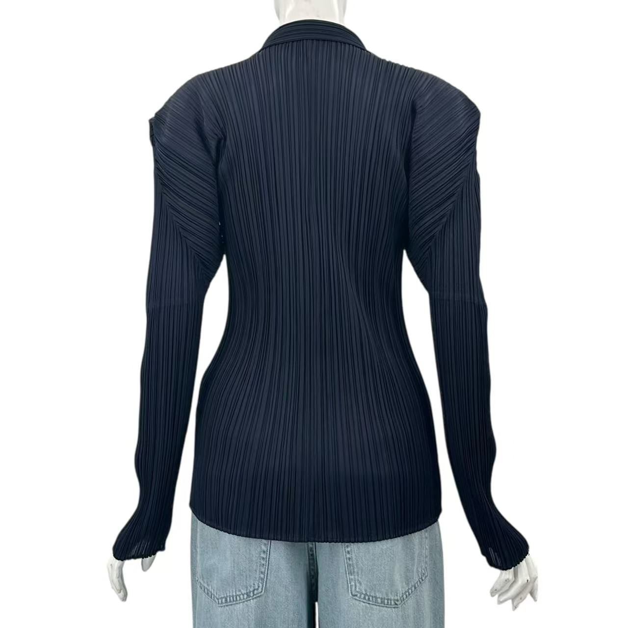 新品同様 ISSEY MIYAKE イッセイミヤケ PLEATS PLEASE プリーツ